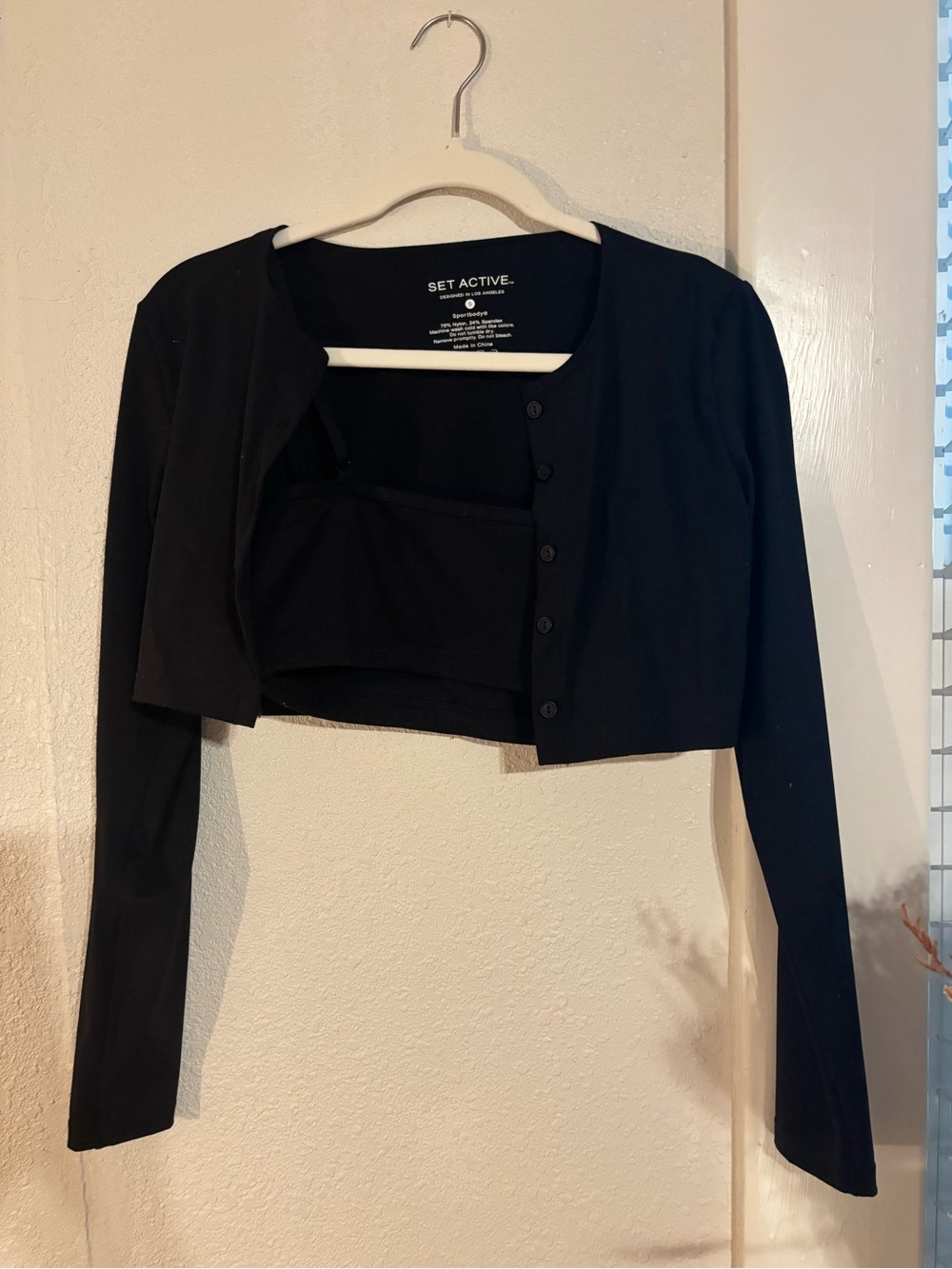 Set Active Black Cropped Cardigan Top & Matching Bralette